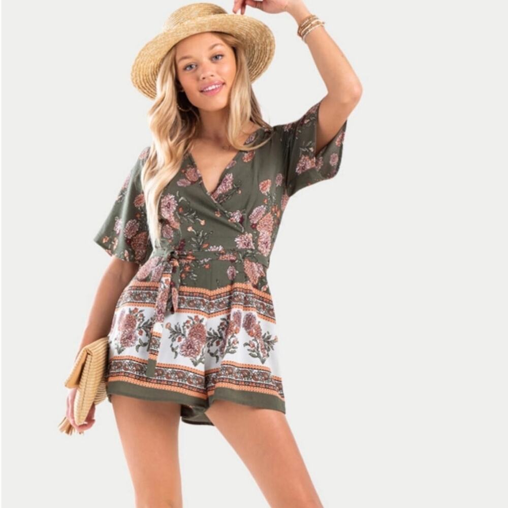 Blue Rain Sasha Green Floral Romper Size Small